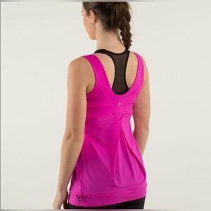 Lululemon Run: Stuff Your Bra Tank